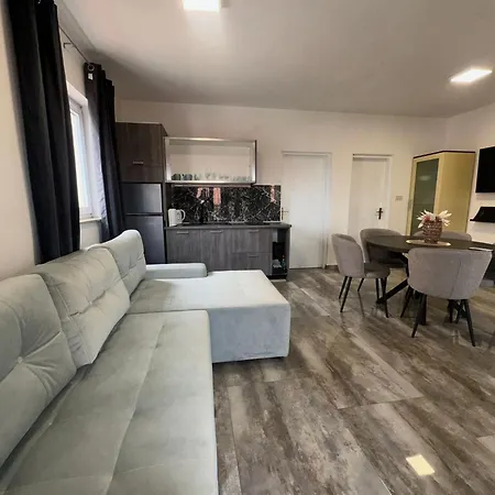 Appartement Orhidelia *
